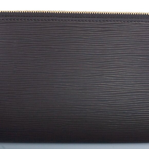 Authentic Louis Vuitton Black Epi Leather Pochette - Picture 2 of 8